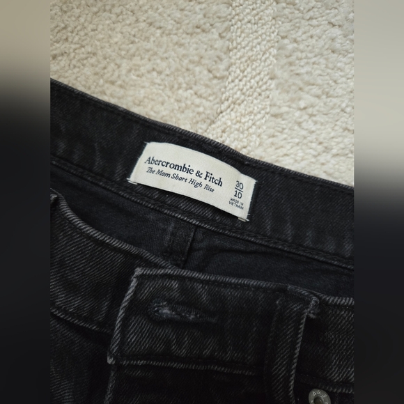 Abercrombie & Fitch Mom Shorts - Picture 5 of 8